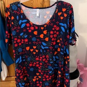LuLaRoe Navy Floral Short Sleeve Top